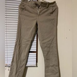 American Eagle size 6 skinny pants.
